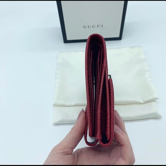 Authentic Gucci Leather Flap Wallet - Picture 3 of 6